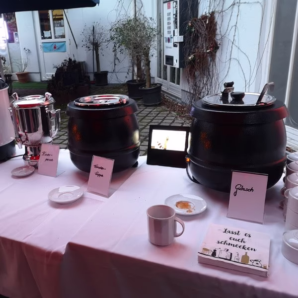 Neujahrs-Glühen 2023: Suppe, Glühwein, Gulasch